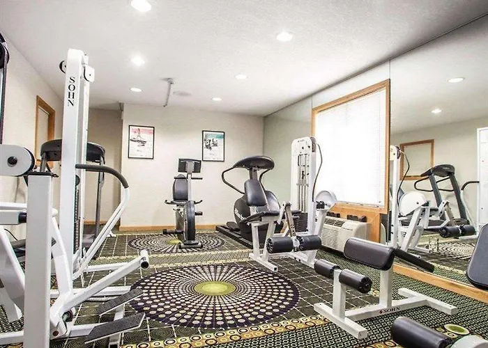 Inn Comfort Near I-57 Bourbonnais