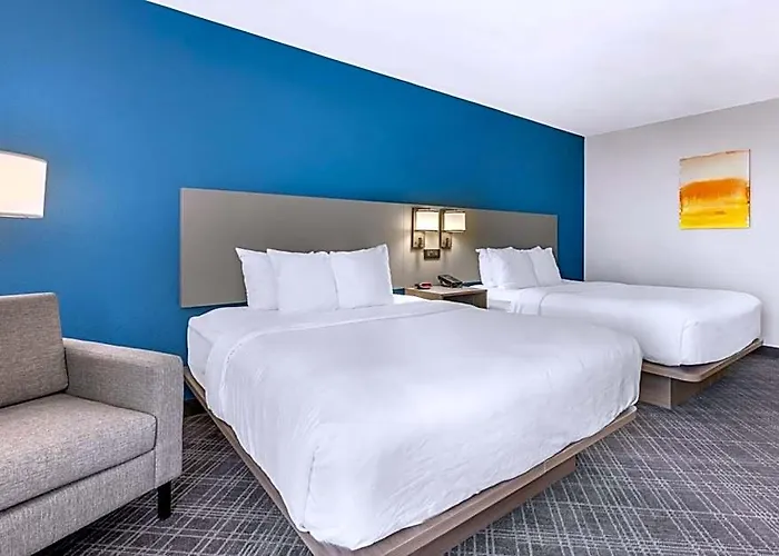 Comfort Near I-57 Inn 4*
